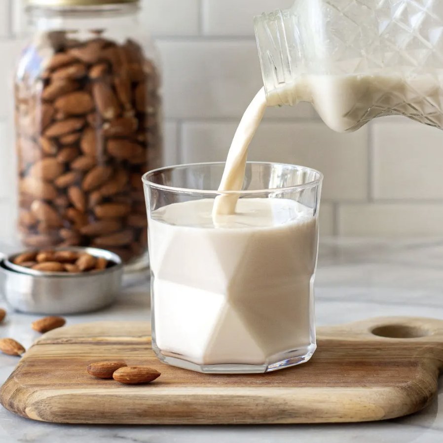 XO Fresh + Creamy Almond Milk - XO Jacqui