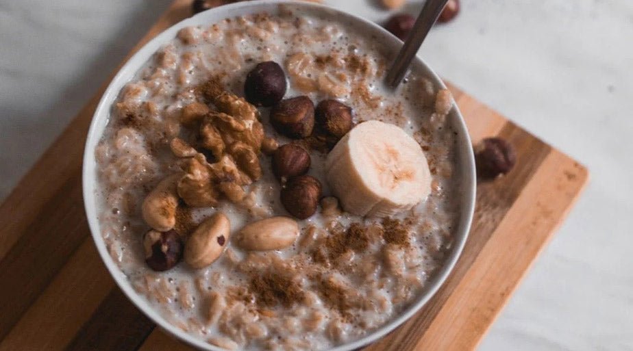 Protein Powder in Oatmeal - A Healthy and Delicious Alternative to Traditional Breakfast - XO Jacqui